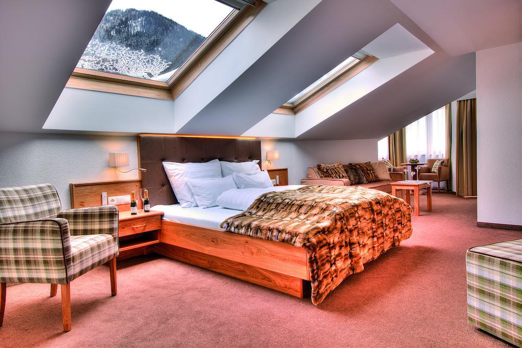 Hotel Garni Urezza Ischgl Rom bilde